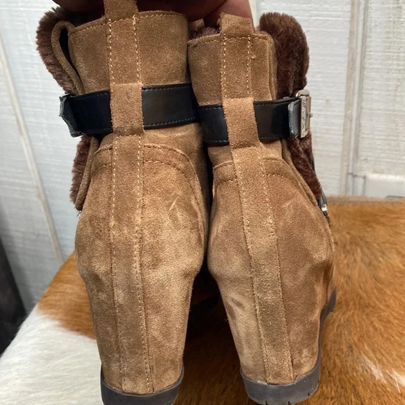Marc Fisher winter women’s boots size 11 check them out very nice thanks 🙏 - Picture 5 of 9